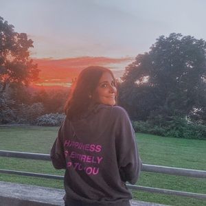 Meet your Posher, Devin